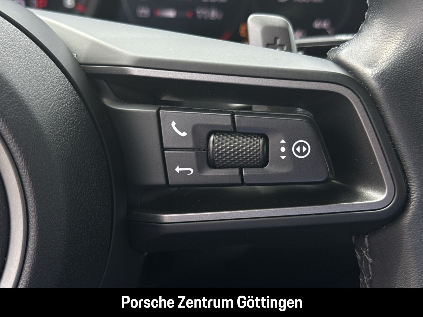 Porsche 992 911 Carrera Cabriolet Sportabgas BOSE 21-Zol foto 24