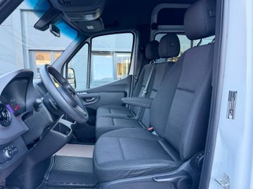 Mercedes Sprinter - 11