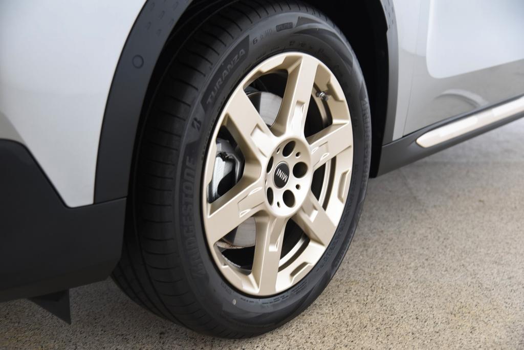 MINI Cooper C Countryman