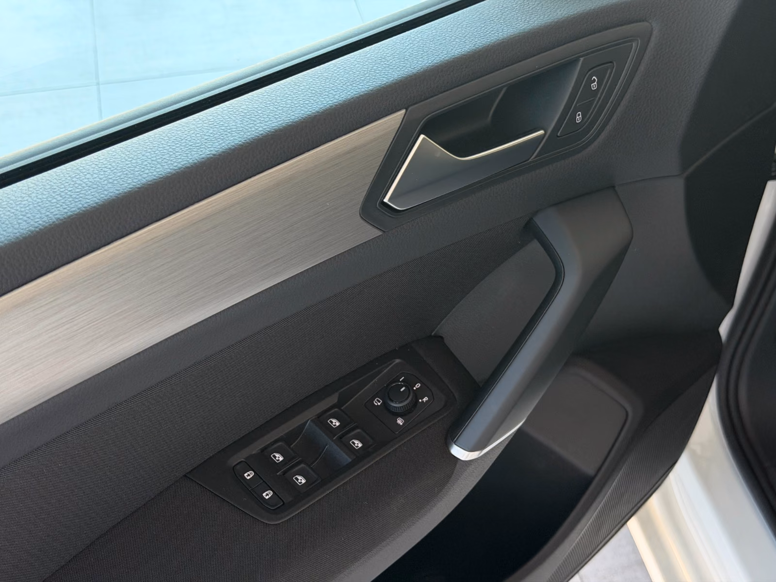 Volkswagen Touran 1.5 TSI DSG Comfortline/Massage/STHZ, миниатюра 27