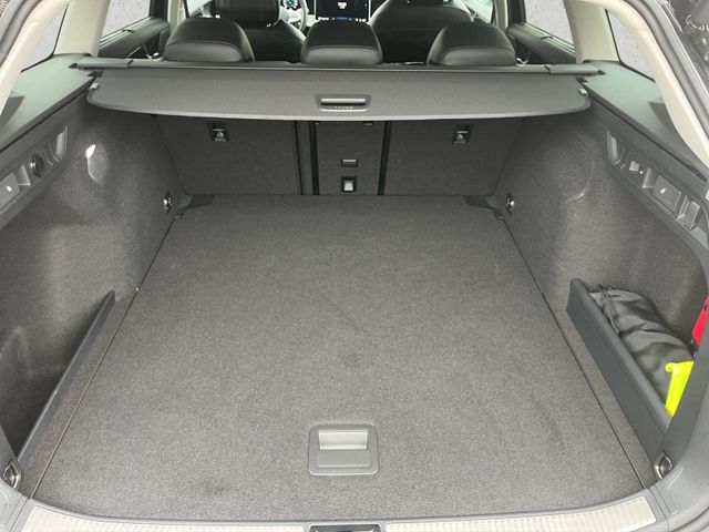 Passat Variant Elegance 2.0 TDI DSG,IQ.LIGHT,AHK