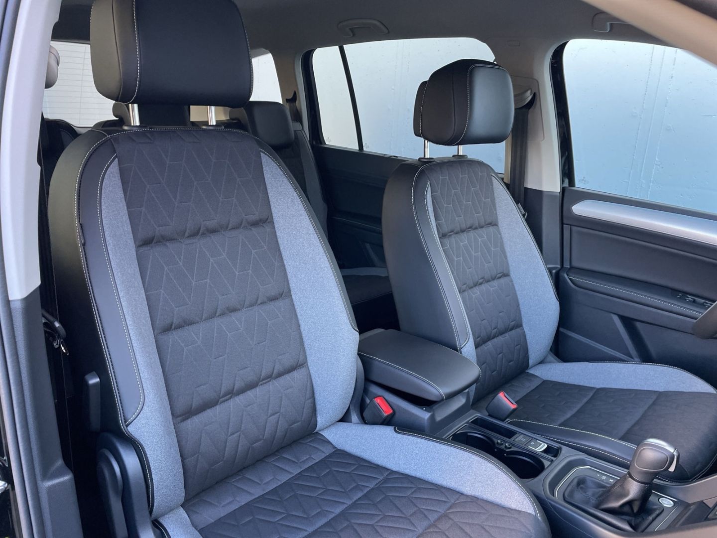 Touran ENERGY 1.5TSI DSG AHK/Kamera/ACC/Navi/LED