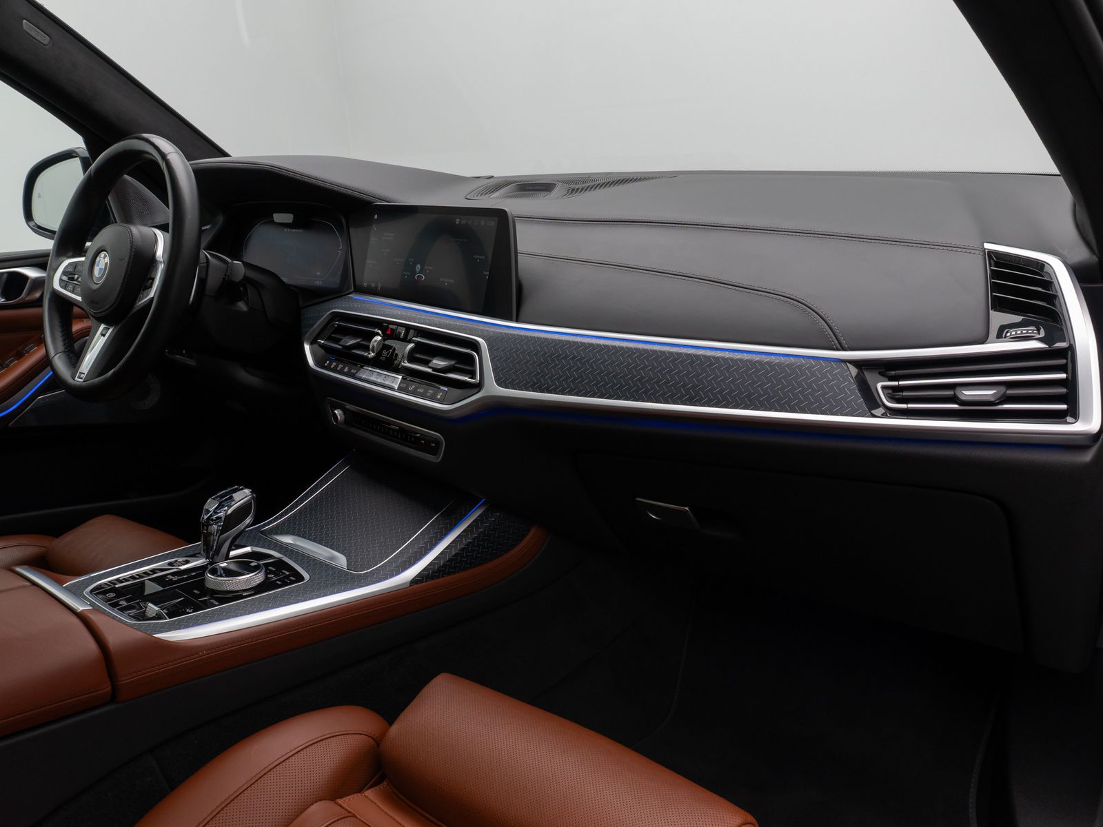 Fahrzeugabbildung BMW X7 M50i  Massage 360°B&W Laser DAB SkyLounge 22"