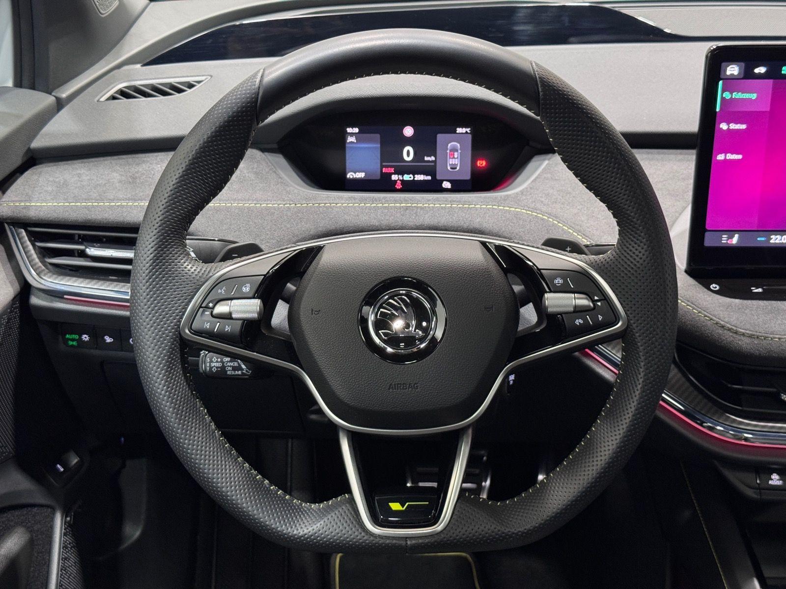 Skoda Enyaq Coupé RS | MATRIX NAVI PANO AHK HUD DCC