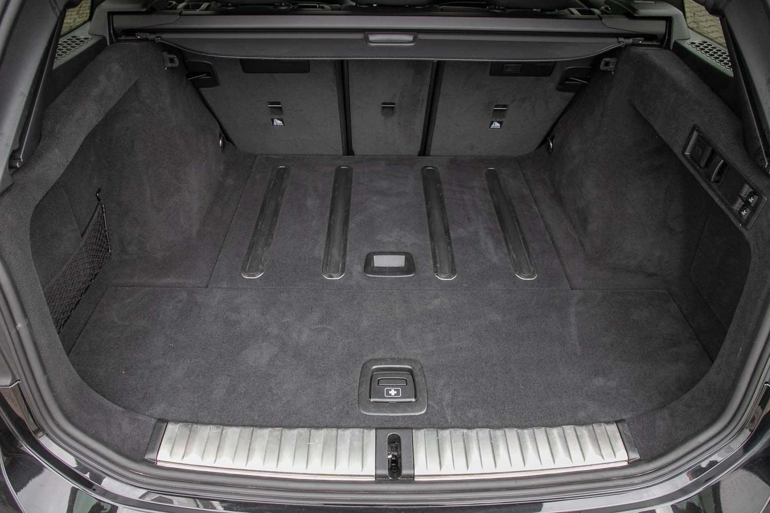 BMW M340i xDrive Touring Pano HeadUp adLED HiFi RfKa