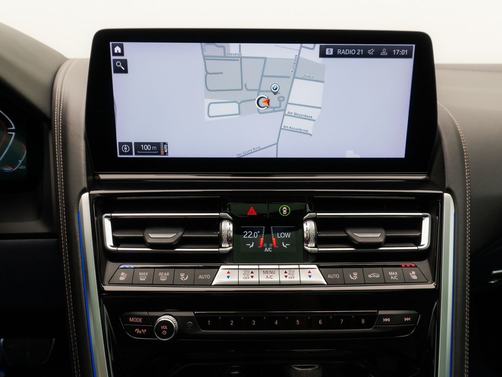 Fahrzeugabbildung BMW M850i xD GC 360° Laser SoftCl DisplKey Belüftung