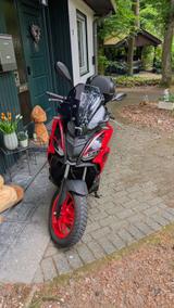 Aprilia SR GT 200 wie neu inkl. Topcase - APRILIA SR GT 200