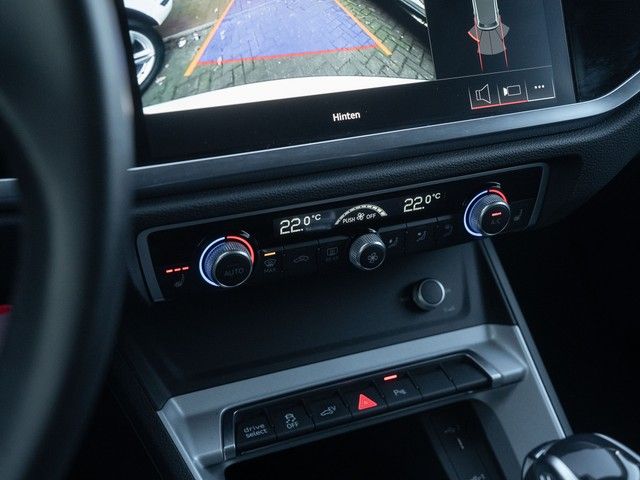 Q3 45 TFSI e S line AHK+MATRIX+RFK+NAVI