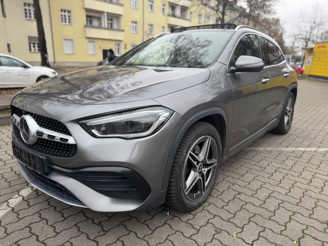 Mercedes-Benz GLA 220d 4MATIC AMG Pano*Memory*Distronic*360