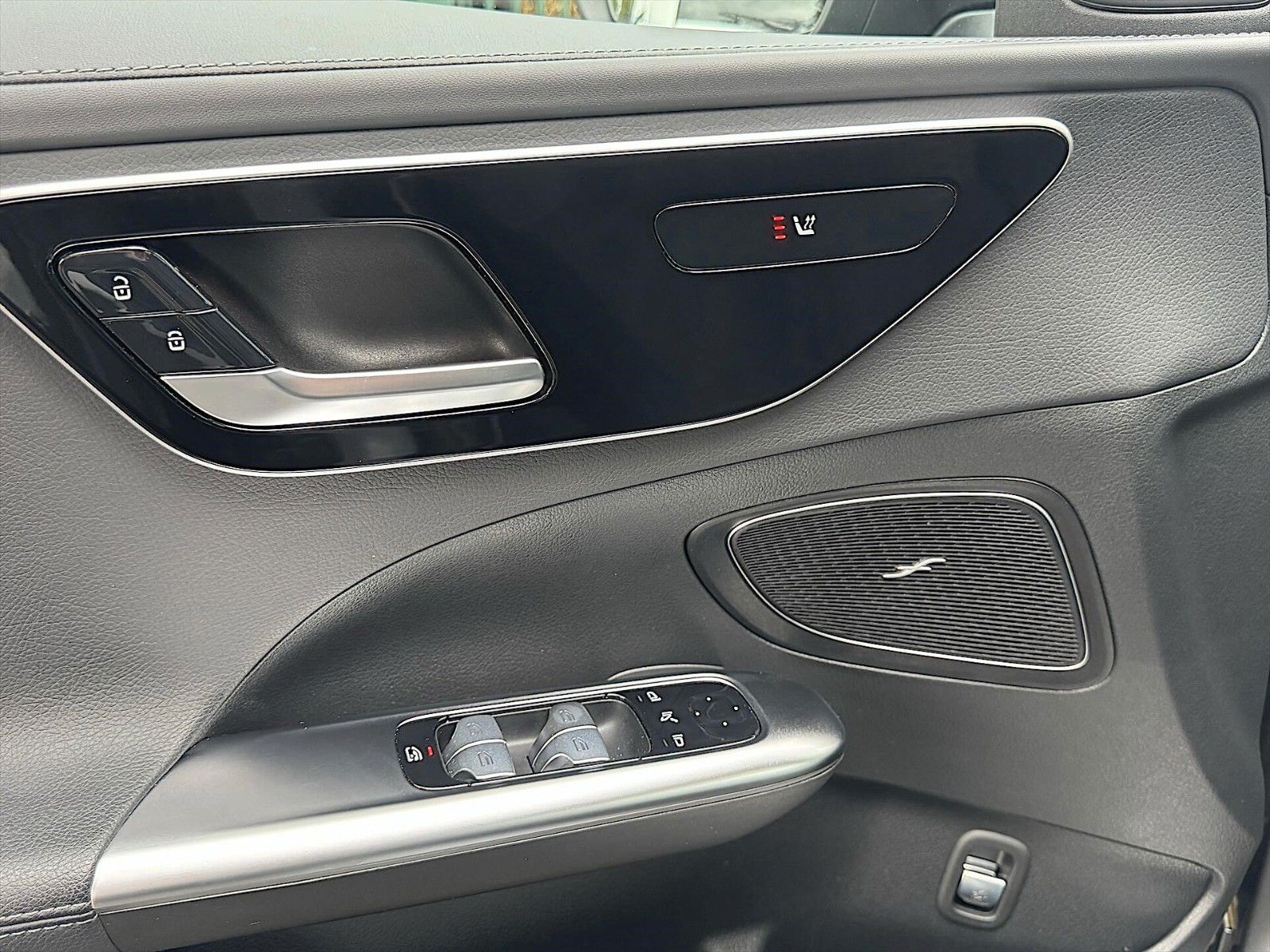 Fahrzeugabbildung Mercedes-Benz C 200 T AMG Night *Burmester*LED*DAB*1.Hand*