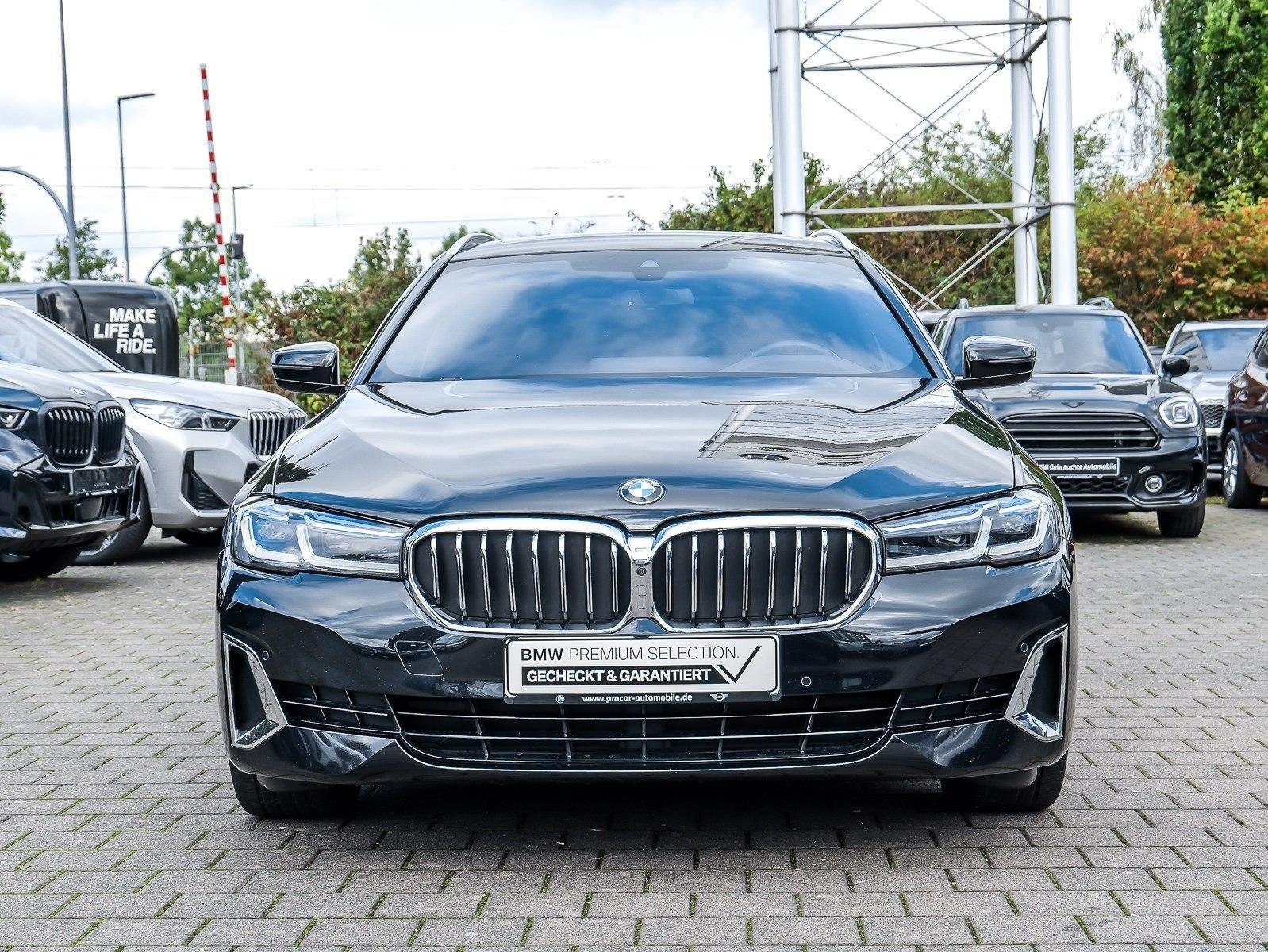 BMW 530d Touring Luxury Line HUD PANO RFK NAVI DAB