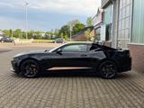 Chevrolet Camaro Coupé 6,2 V8 460PS - Chevrolet Camaro mit Benzin-Antrieb: Coupe, Schaltgetriebe