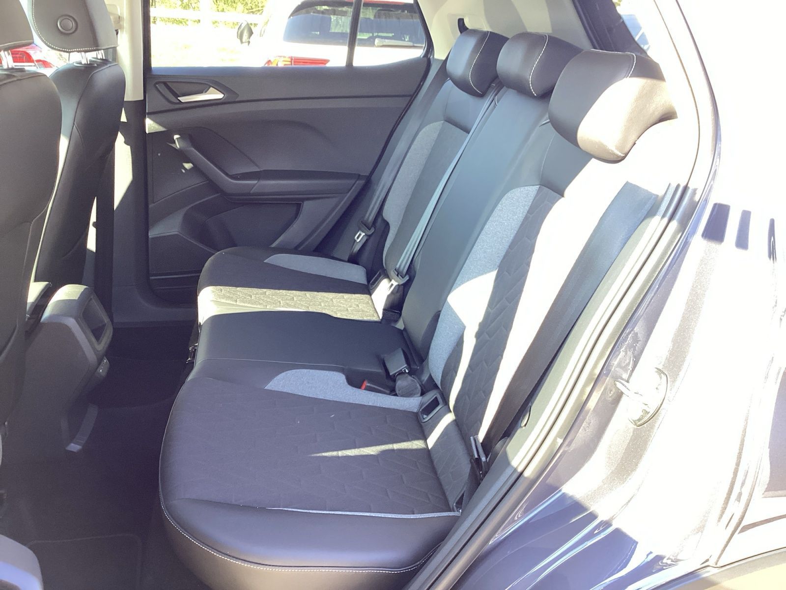 Volkswagen T-Cross - Bild 11