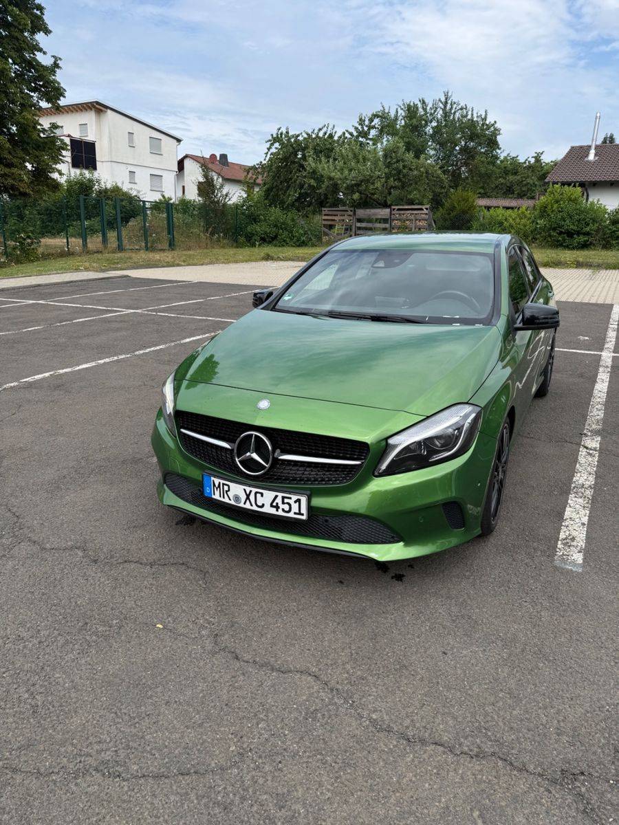 MERCEDES-BENZ A 220 urban 4Matic 7G-DCT