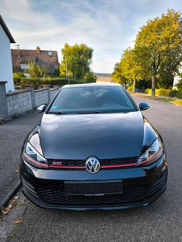 Volkswagen VW Golf 7 VII GTI 2.0 TSI Navi, SHZ, Xenon...