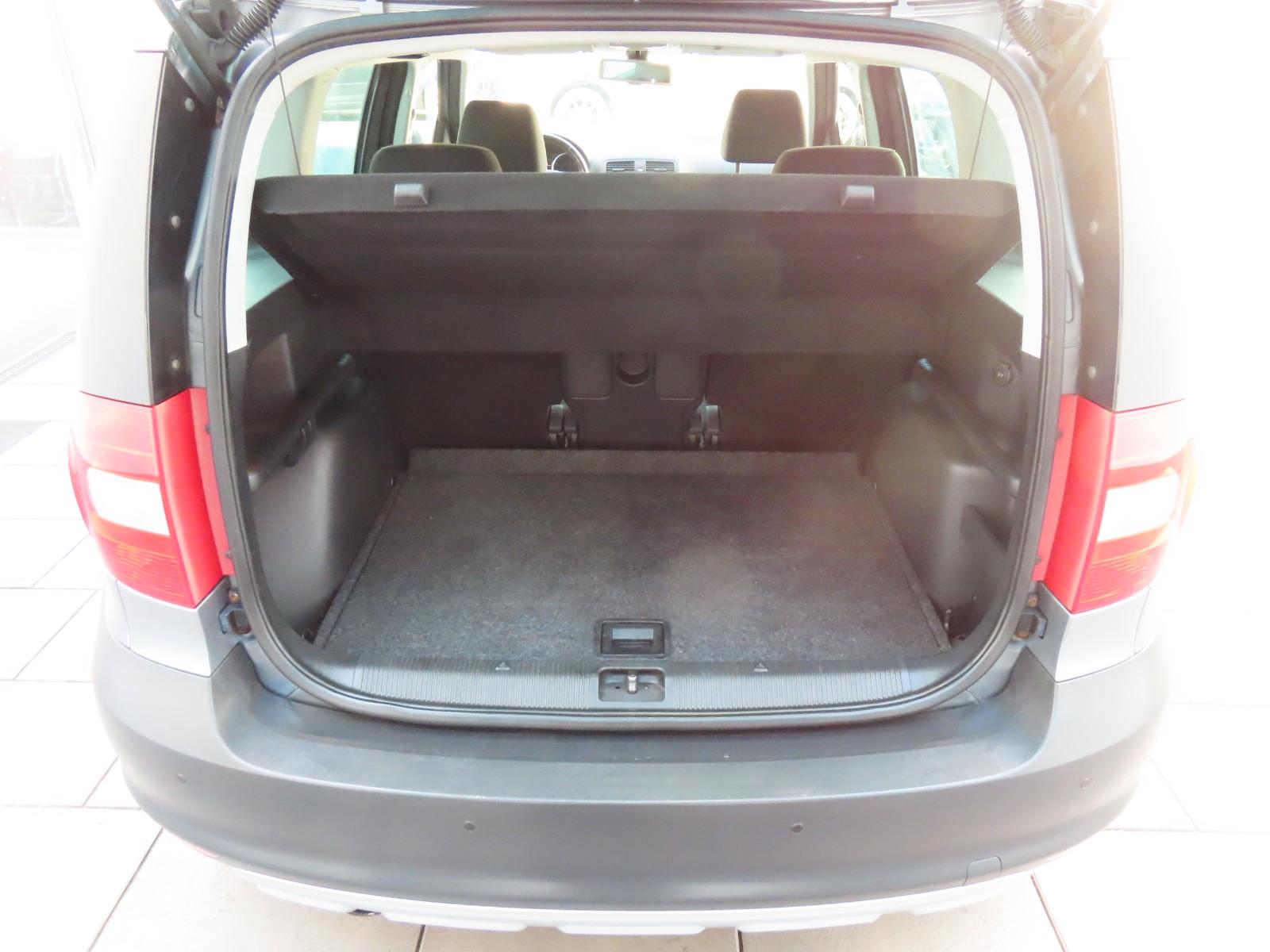 Skoda Yeti 2.0 TDI 170 ch 4x4 Ambition Plus • GPS • Attelage • Sièges chauffants • Clim bizone