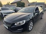 Volvo V60 Kombi Momentum - gebrauchte Volvo V60 aus dem Jahr 2015