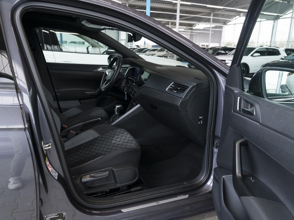 Volkswagen Taigo 1.5 TSI DSG R-Line PANO MATRIX-LED NAVI BT