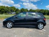 Mercedes-Benz B 180 Klima Radio Alu PDC Sitzheizung - Mercedes-Benz B 180 Gebrauchtwagen in Krefeld