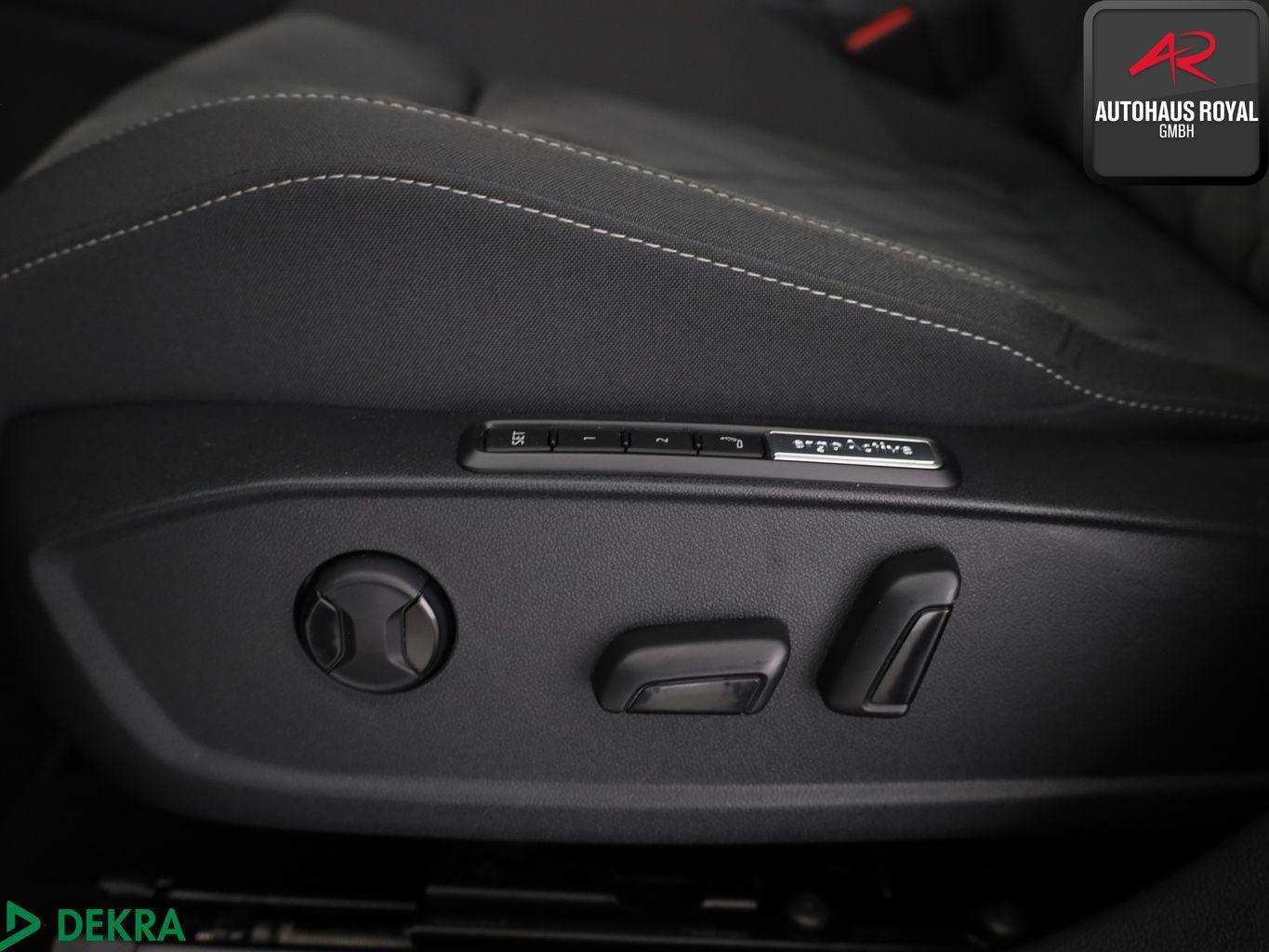 Volkswagen Golf VIII 2.0 TSI STYLE MASSAGE,MEMORY,ACC,1.HD, миниатюра 12