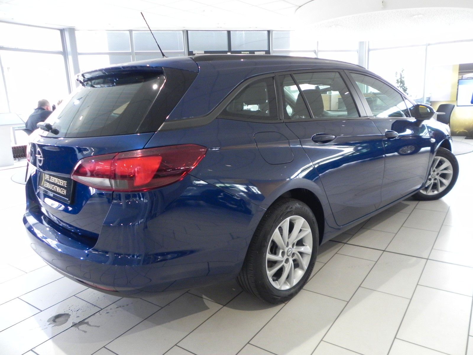Fahrzeugabbildung Opel Astra K ST 1.4T NAVI/PDC/SHZ/TEMP./ALU16"