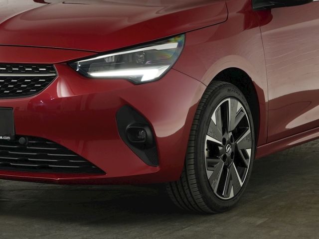 Corsa-e F ELEGANCE 50kWH AT+LED LICHT+RÜCKFAHRKA