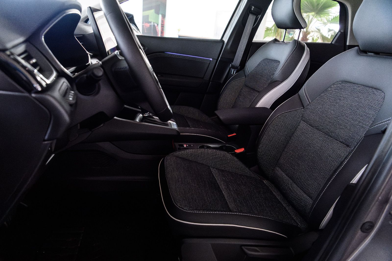 Fahrzeugabbildung Mitsubishi ASX 1.6 Intro Edition PHEV +LED+RFK+NAVI+SHZ+