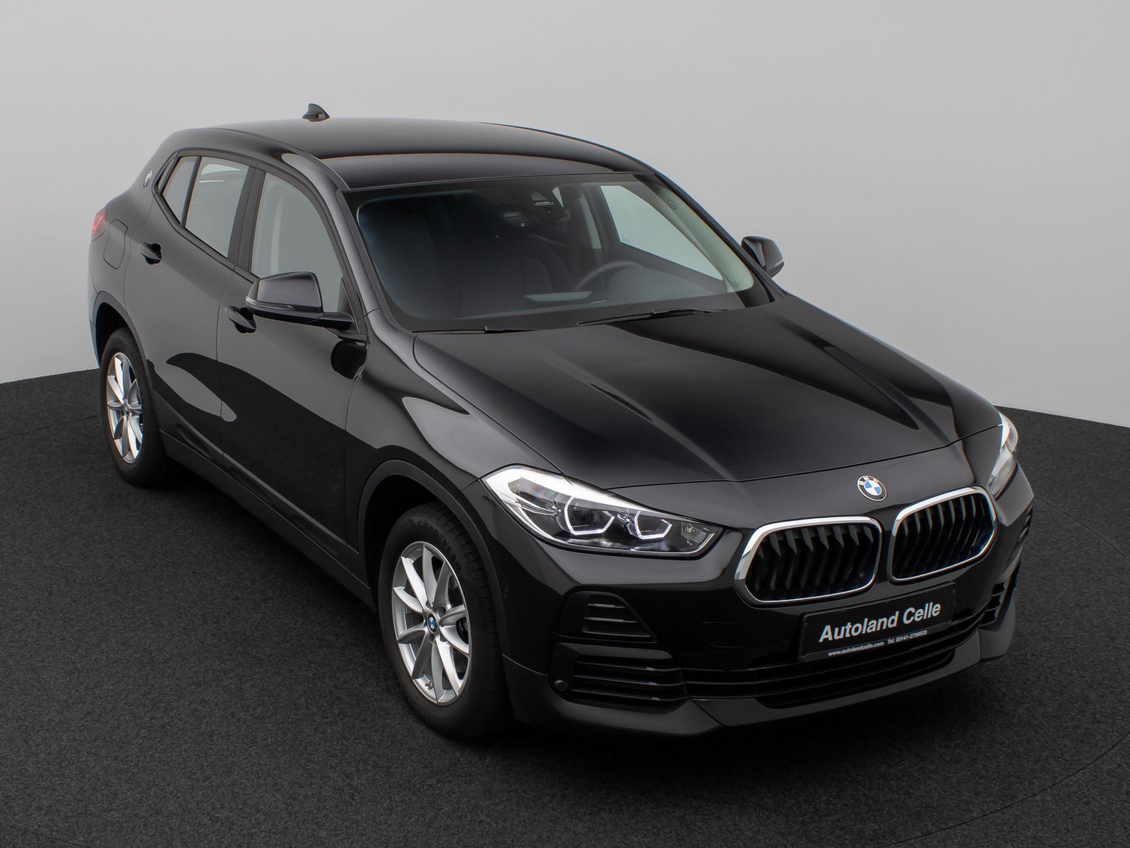 Fahrzeugabbildung BMW X2 sD18i Parkassistent DAB Navigation Lordos LED
