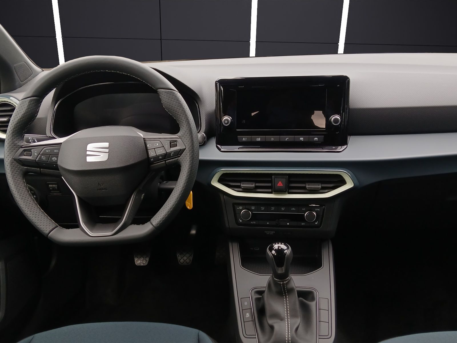 Fahrzeugabbildung SEAT Ibiza 1.0 TSI Style LED Winter-Paket