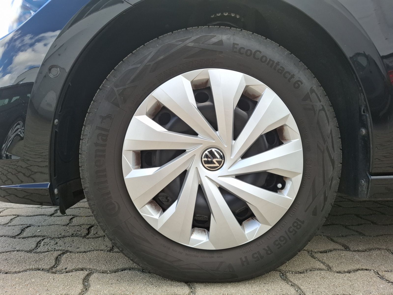 Fahrzeugabbildung Volkswagen Polo TSI Life DSG LED AID ACC Park-Assist SH
