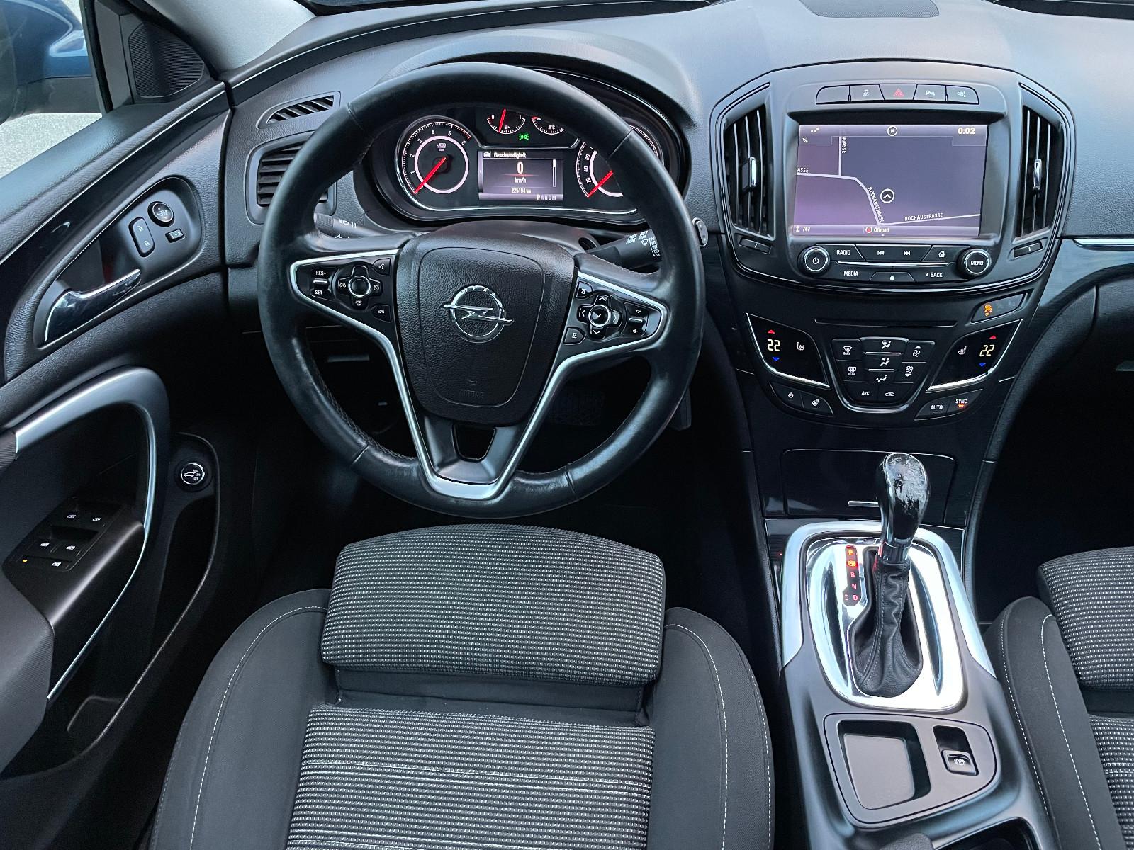 Opel Insignia A 2.0 CDTI ST Aut.,Eu-6,NAVI,PANO,XENON