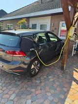 Volkswagen Golf e-Golf e-Golf - mit Elektro-Antrieb: Allwetterreifen