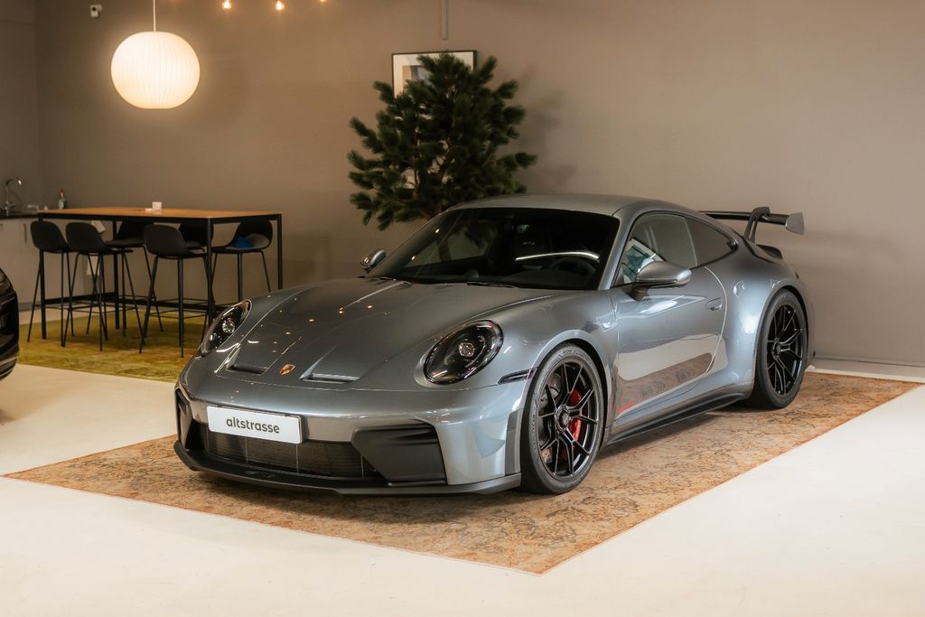 Image of Porsche 992