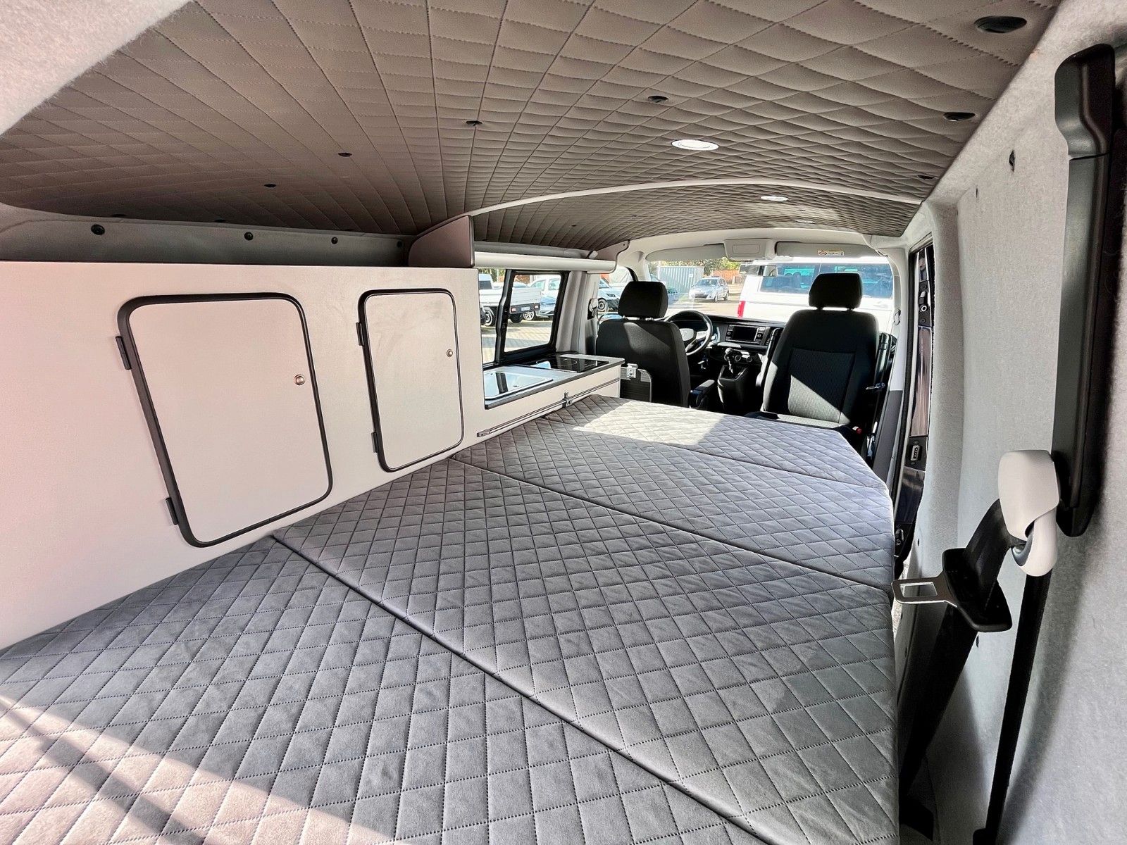 Fahrzeugabbildung Volkswagen T6.1 WOMO NEU+SHZ+PDC+Tempomat+