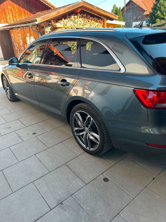 Image of Audi A4