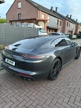 Porsche Panamera 4 - - Porsche Panamera in Duisburg