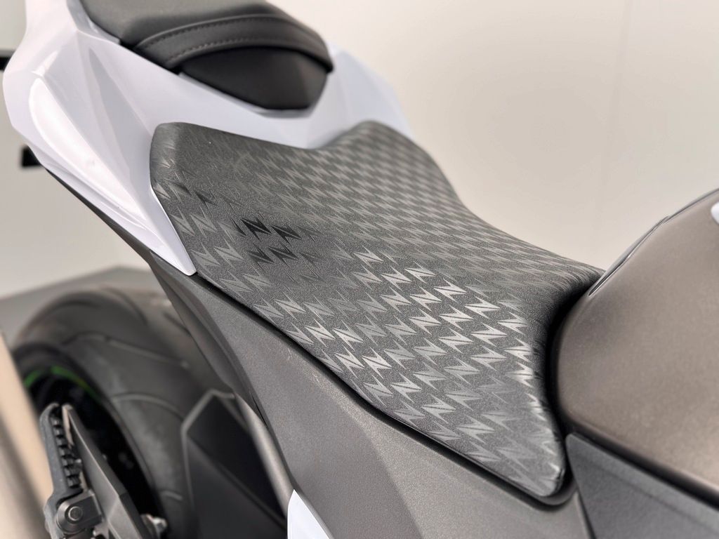 Fahrzeugabbildung Kawasaki Z800 *2. HAND *SERVICE NEU *TOP-ZUSTAND