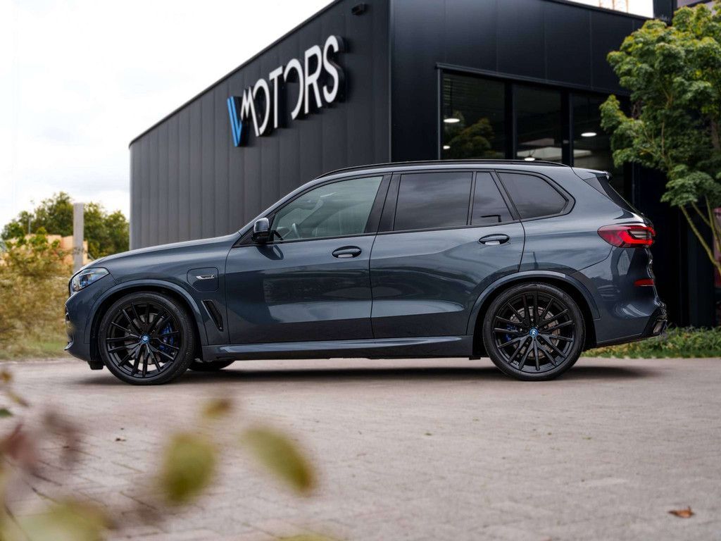 BMW X5 PHEVxDrive45e - M Sport - luftfederung - AHK imagem 3