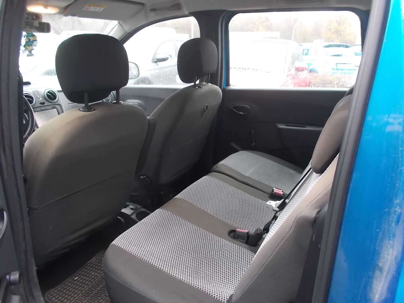 Fahrzeugabbildung Dacia Lodgy Stepway 1.2 TCe 7 Sitze