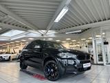 BMW X5 M50d LED/HUD/CAM/AHK/B&O/A.FAHRWERK/PANO./DAB - BMW X5 M50 aus 2018