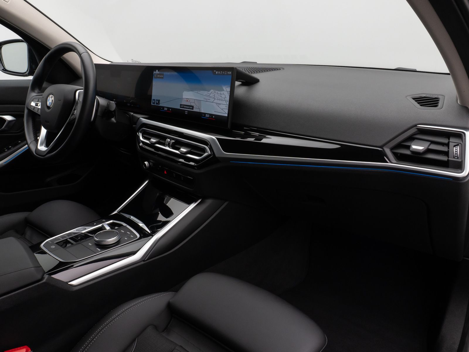 Fahrzeugabbildung BMW 330d xD Lim. Kamera DAB Leder Alarm Sport 18Zoll