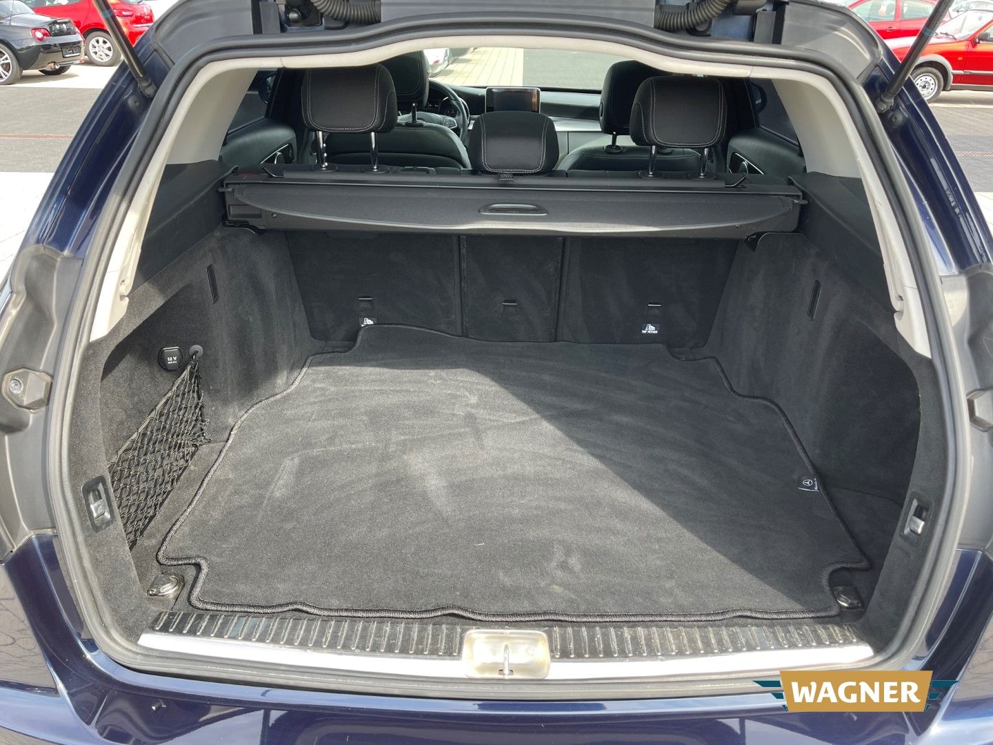 Fahrzeugabbildung Mercedes-Benz C 180 T CGI AVANTGARDE Lagerschaden