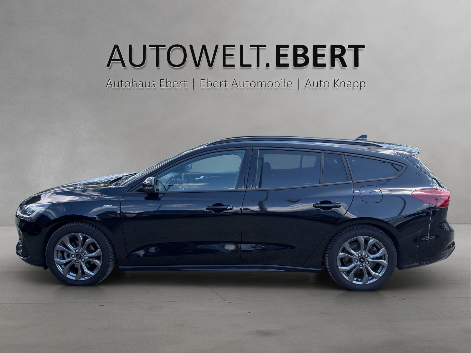 Fahrzeugabbildung Ford Focus 1.5 ST-Line X Aut./LED/ACC/AHK/KAMERA/SHZ