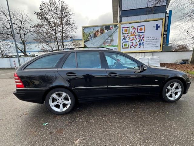 Mercedes-Benz C230 2005 — photo 7