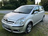 Toyota Corolla Verso 1.6 VVT-i TÜV bis 11/... - Toyota Corolla Verso mit Benzin-Antrieb: Kleinbus, 1.6