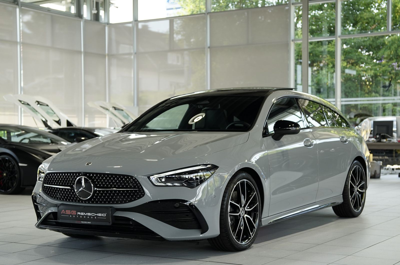Mercedes-Benz CLA 200 Shooting Brake d AMG Line 1H Pano Memo foto 4