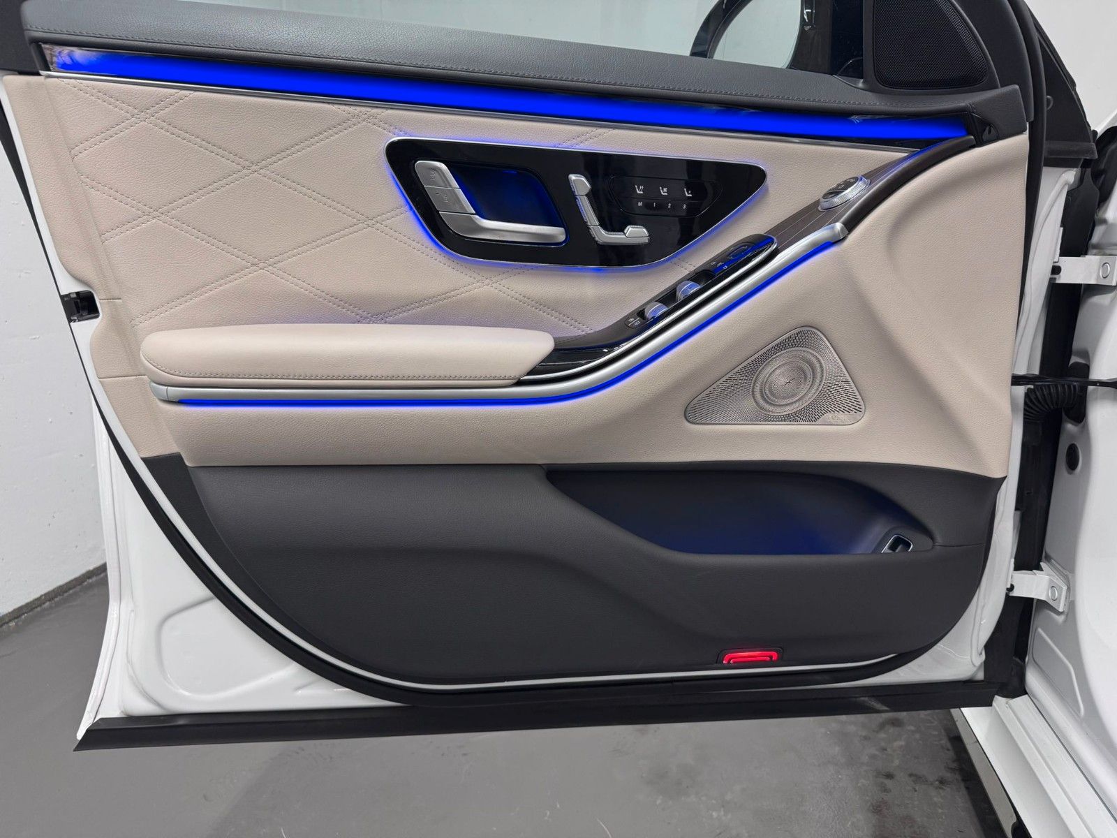 Fahrzeugabbildung Mercedes-Benz S 63 E Performance L *PANORAMA*MANUFAKTUR*