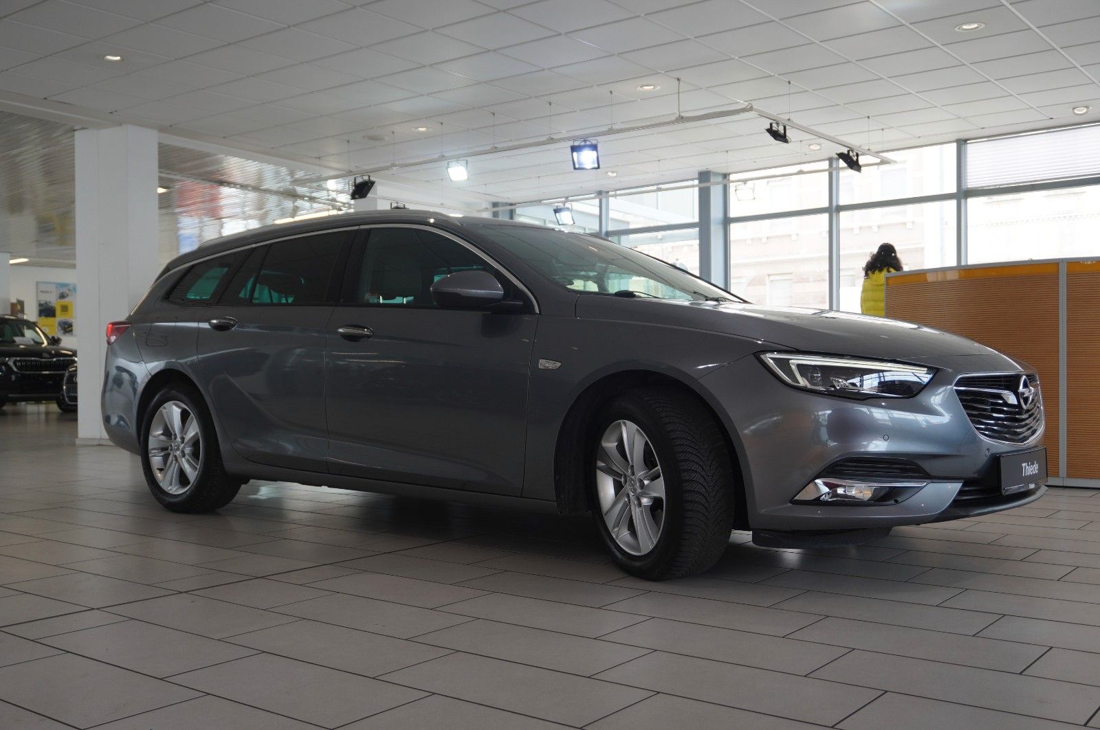 Fahrzeugabbildung Opel Insignia B ST 2.0D INNOV. NAVI/LED/KAMERA/SH/AHK