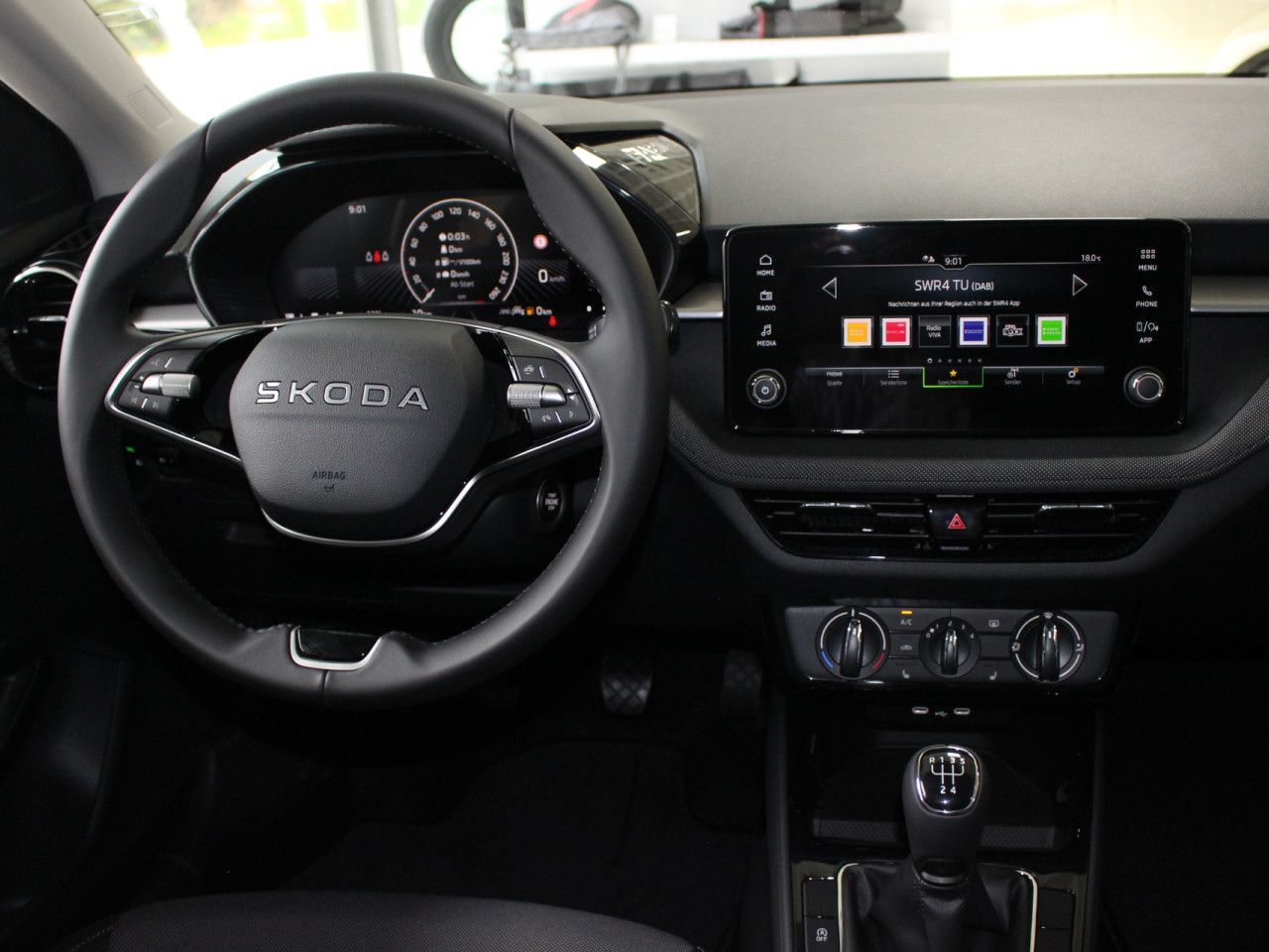 Fahrzeugabbildung SKODA Fabia 1.0 TSI Selection LED/Shz./Cam