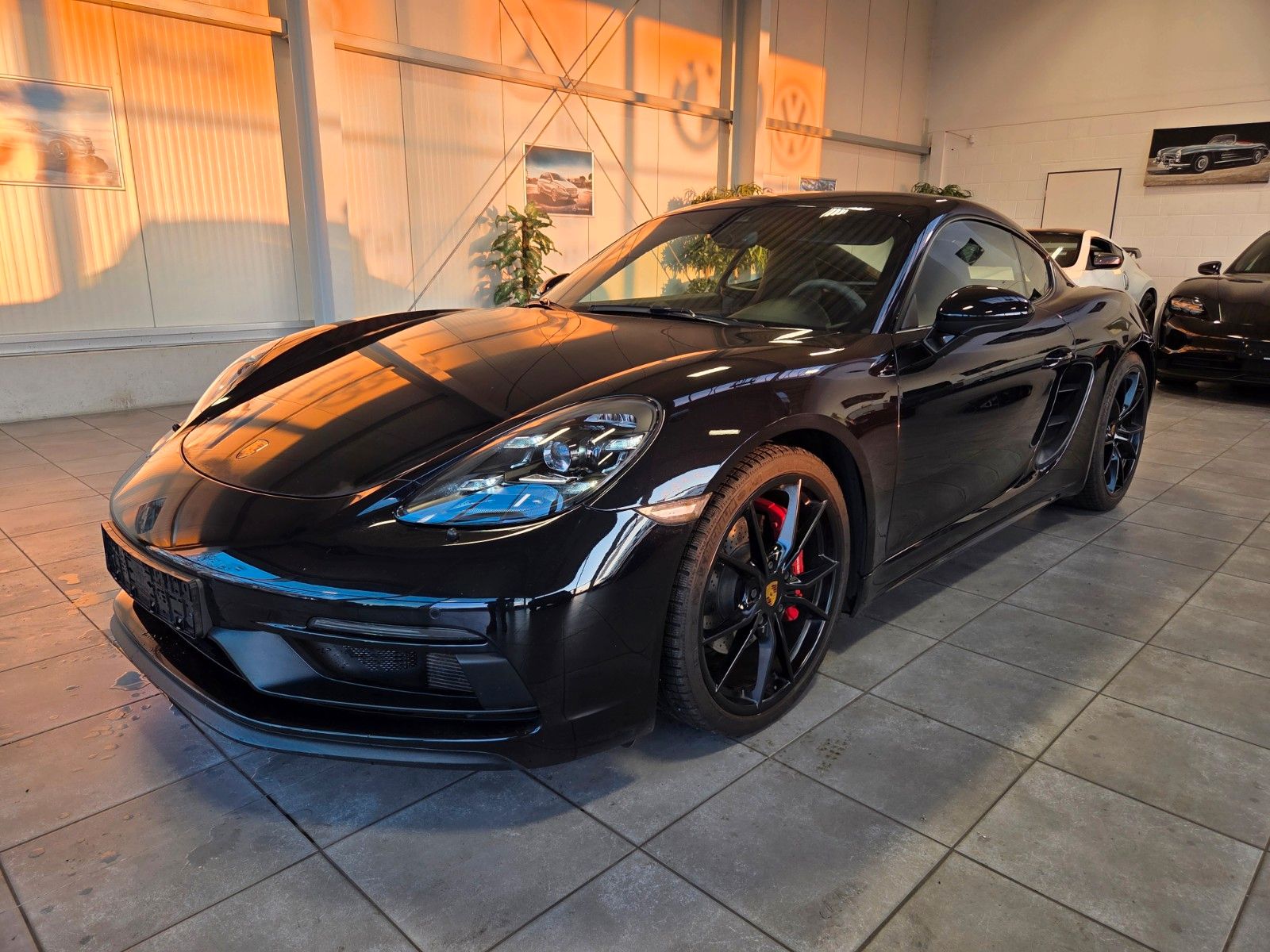Fahrzeugabbildung Porsche Cayman 718 GTS/Sportchrono